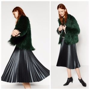 NWOT Zara Metallic Green Pleated Midi Skirt